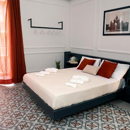 B&B Riccioli Catania Bagian luar foto