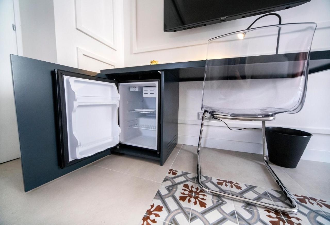 B&B Riccioli Catania Bagian luar foto