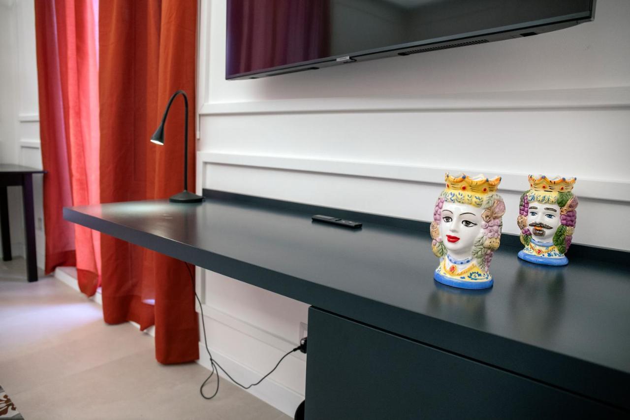 B&B Riccioli Catania Bagian luar foto
